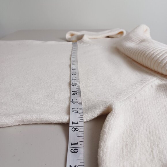 Old Navy Off-shoulder Sweater - Picture 9 of 15